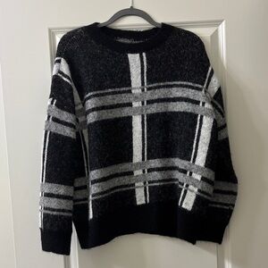 Vince Camuto Black and Gray Plaid Women’s Sweater